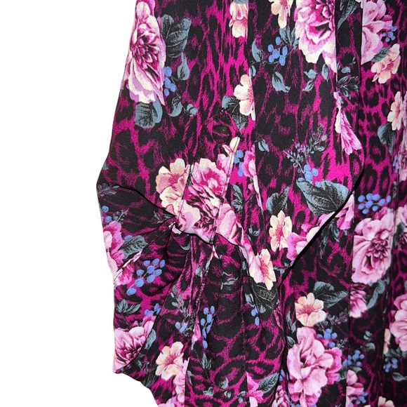 Torrid Harper Georgette Pullover 3/4 Sleeve Tunic floral Blouse 3X 22 24 - Picture 4 of 5